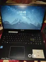 ASUS Laptop only 8 month old,fully good condition, intel
