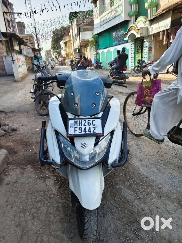 Burgman 125 January 2023 Model 31045 Km Drived