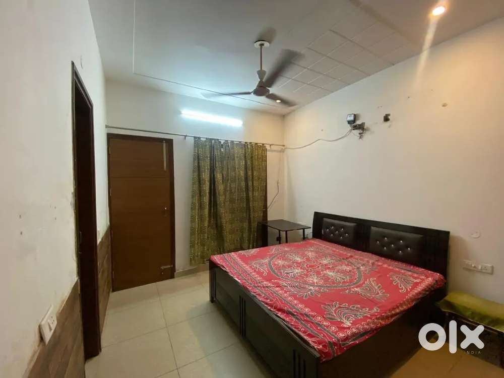 Full Furnished Full independent brokerage 50%