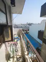 2 BHK 70 GAZ FLOOR FOR LEASE/ SECURITY AT NAWADA METRO @ 750000/-