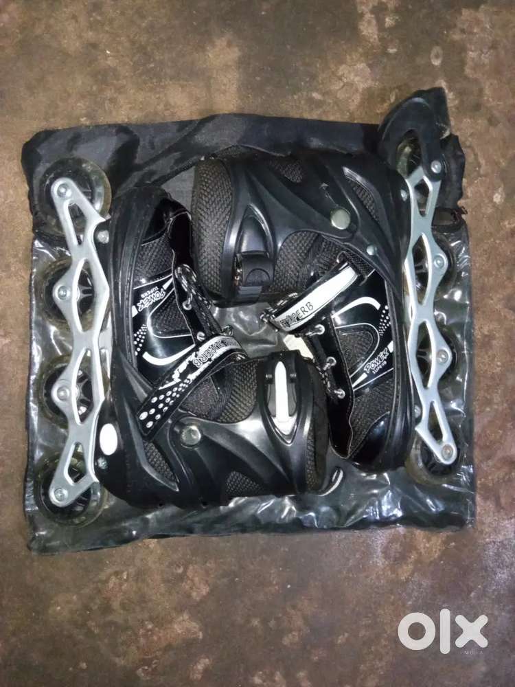 Roller skate shoe