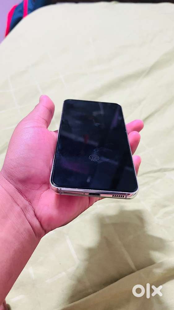 Samsung galaxy S22 128/8