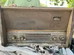 Old model radio condition thik thak hi a on nhi ho riha