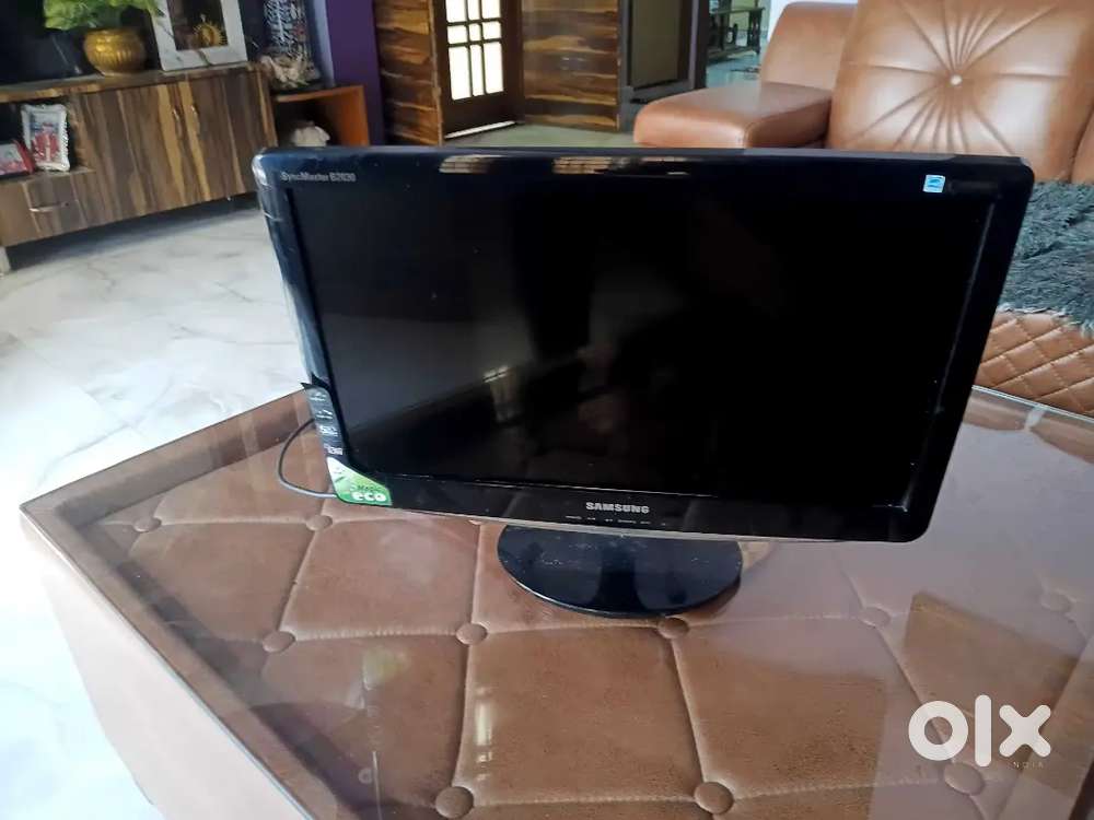 Urgently Selling samsung brand new 20inch display monitor