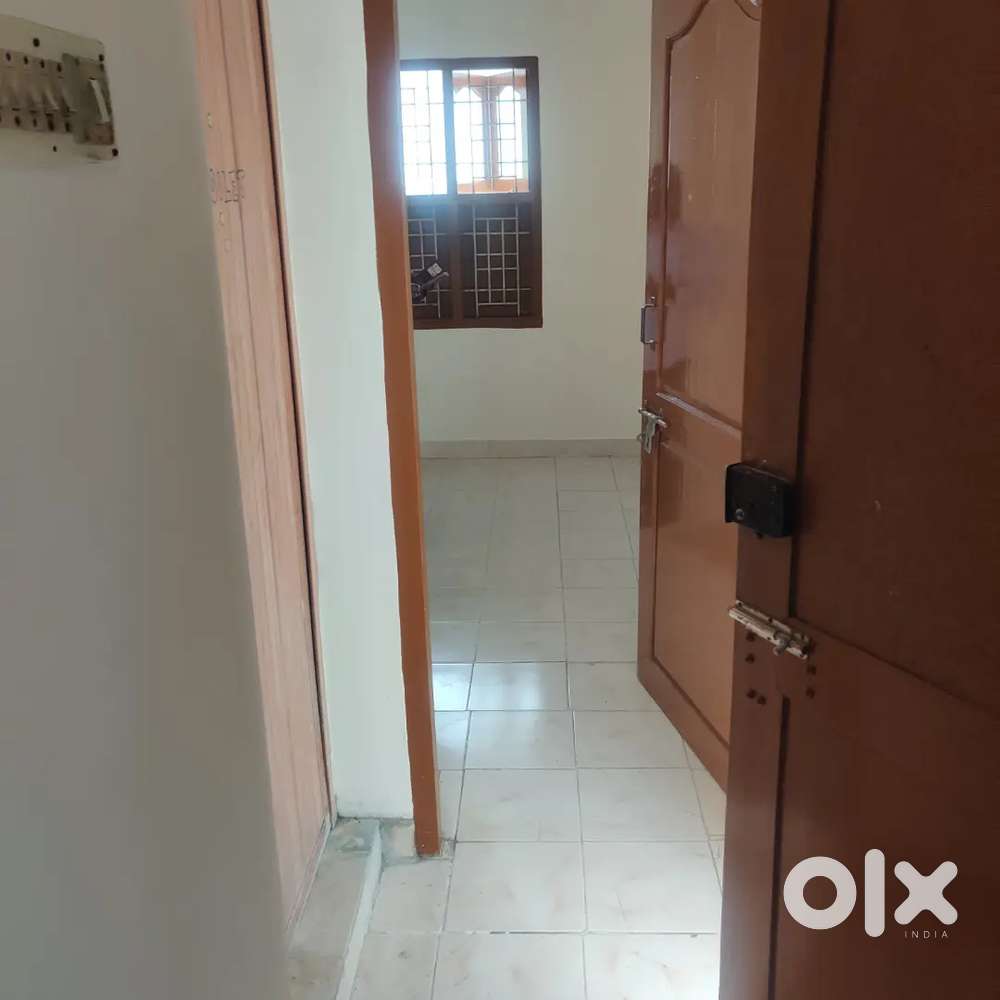 Male PG of 2 sharing or individual room with ac / non AC available