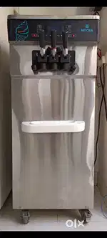 Softy ice cream machine