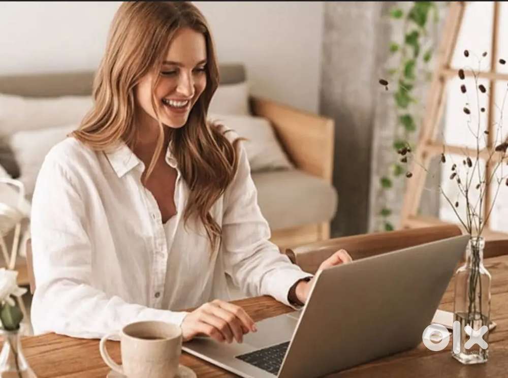 WEBSITE HANDLING  FEMALE CANDIDATES ONLY