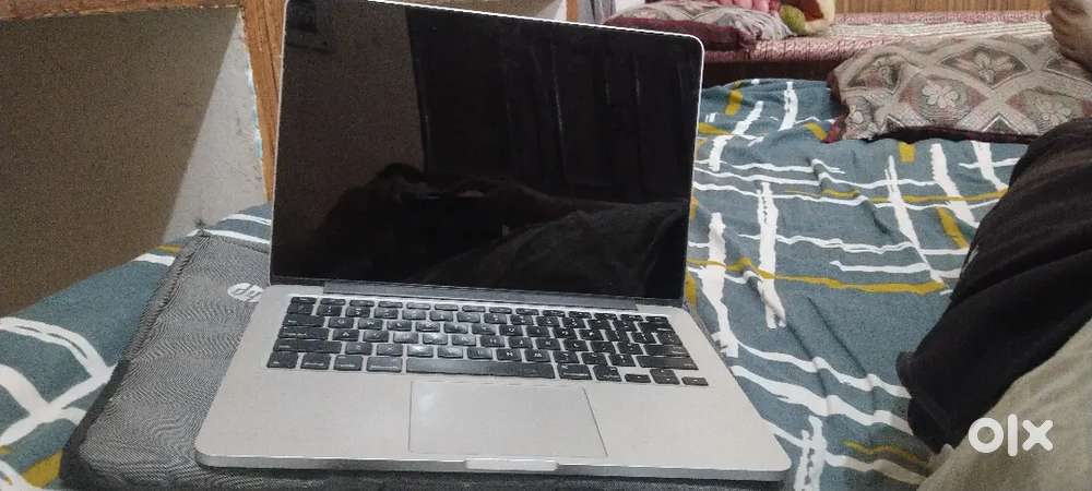 Apple MacBook per 8gb ram or 256 gb storage full working condition hai
