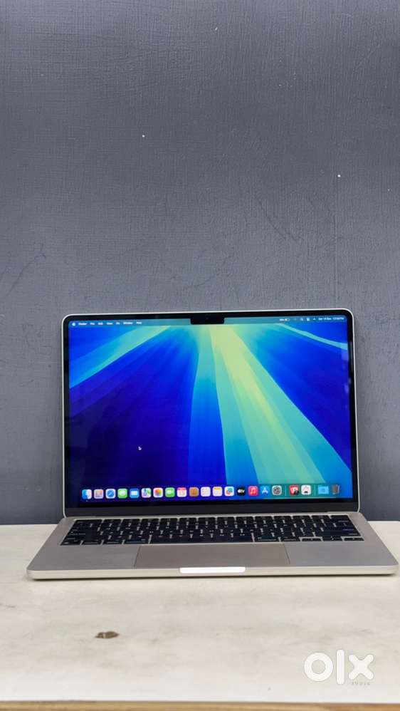 Apple Macbook Air M2 8Gb / 256Gb Starlight