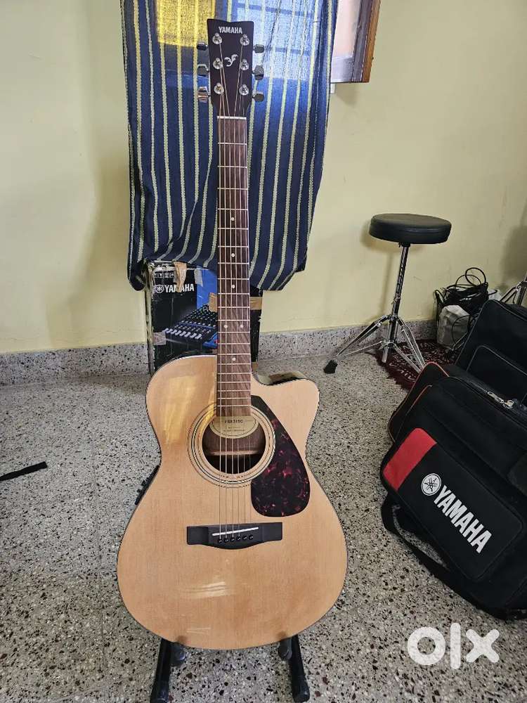 Yamaha FSX315C Electro Acoustic Guitar