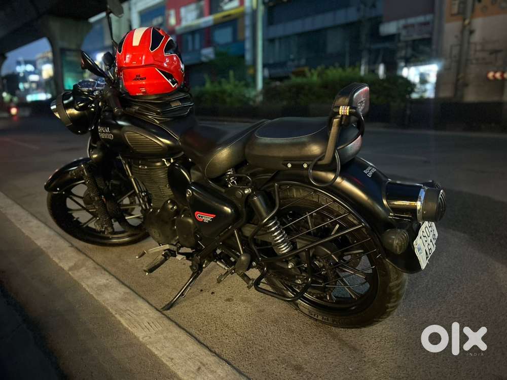 RE Classic 350 stealth black