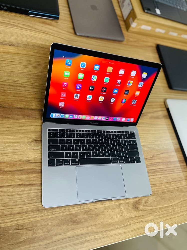 MacBook Pro i7 13 inch