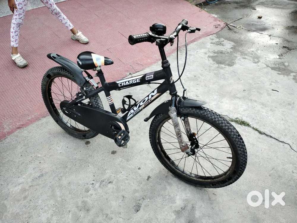 AVON COMPANY CYCLE FOR 7 - 9 YEARS CHILDREN IN EXCELLENT CONDITION