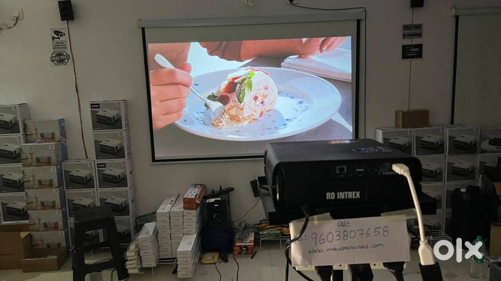 New Best quality 4K 3D projectors and screens wall tripod at wholesale