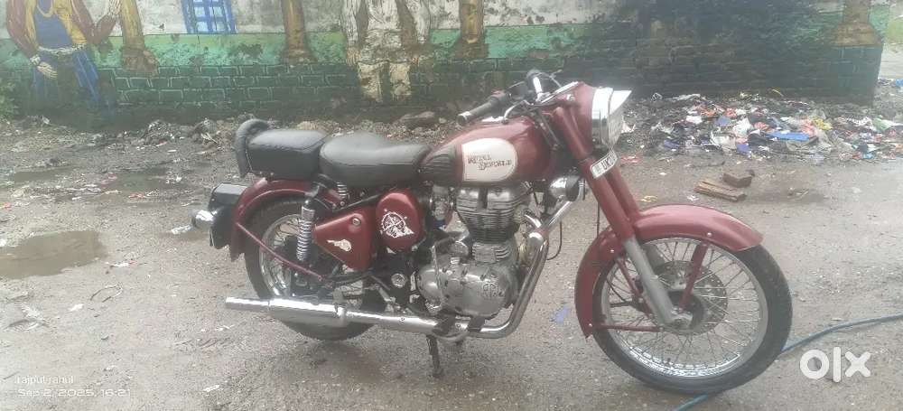 Parking problem h baki gadi m koi dikkat nhi h