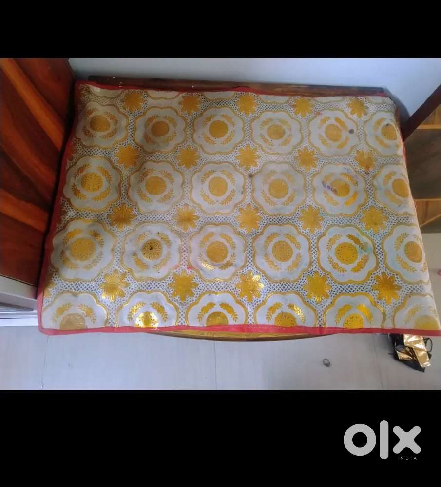 Tv/computer showcase box