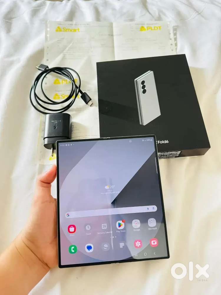 Samsung galaxy Zfold6 12gb rem 256gn rom emi available