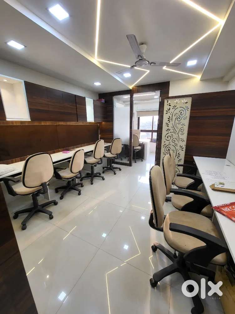 LUXURIOUS FULLY FURNISHED OFFICE AT RENT PALASIYA INDORE