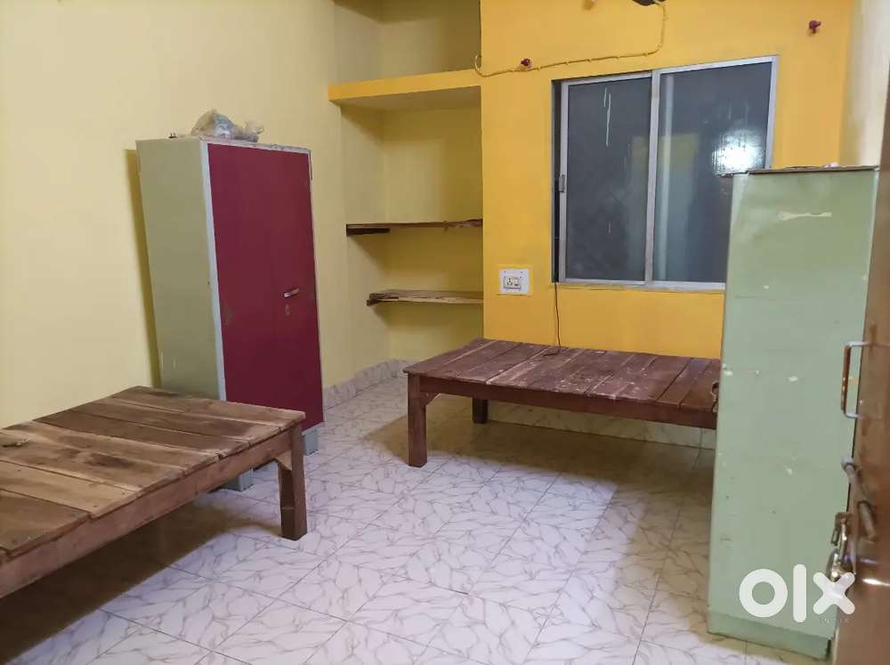 Room available for girls