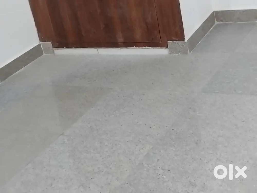 1 BHK SEMI FURNISH FLAT FOR RENT Noida