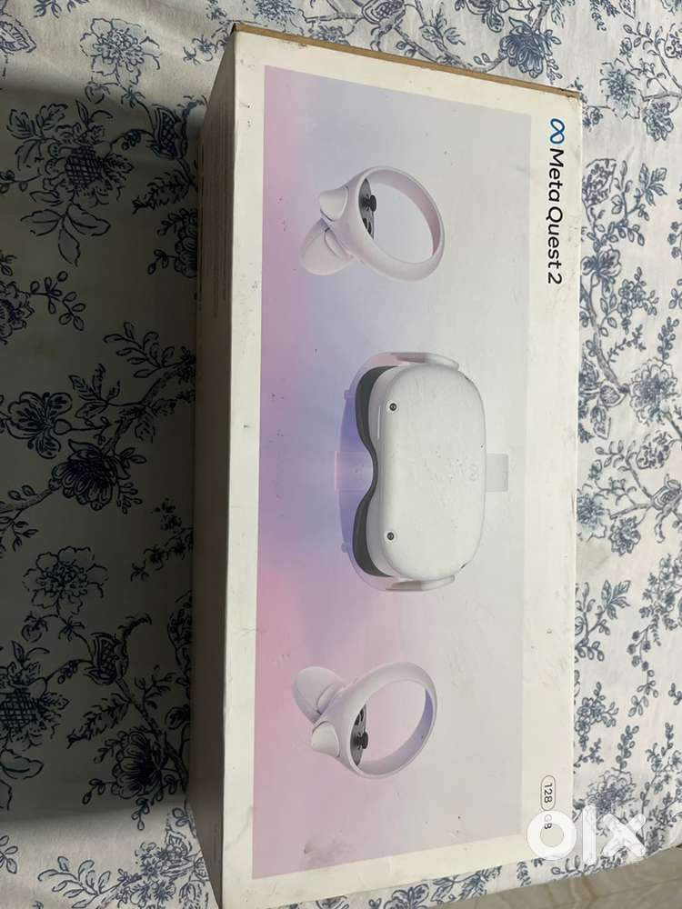 Oculus Quest 2 Advanced All-In-One Virtual Reality Headset (128GB)