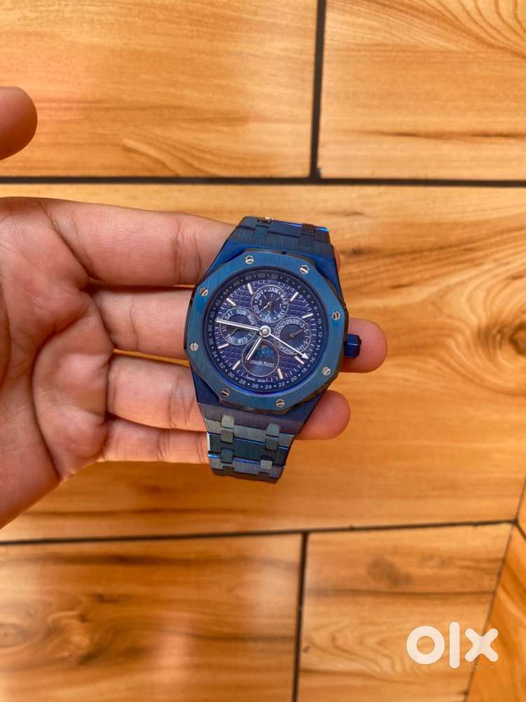 AUDEMARS PIGUET WATCH BLUE COLOUR