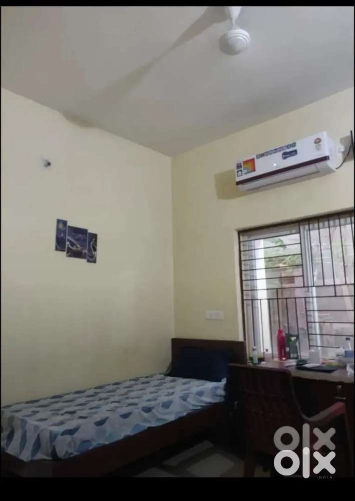 FURNISHED BOY PG With or Without FOOD, sharing and individual