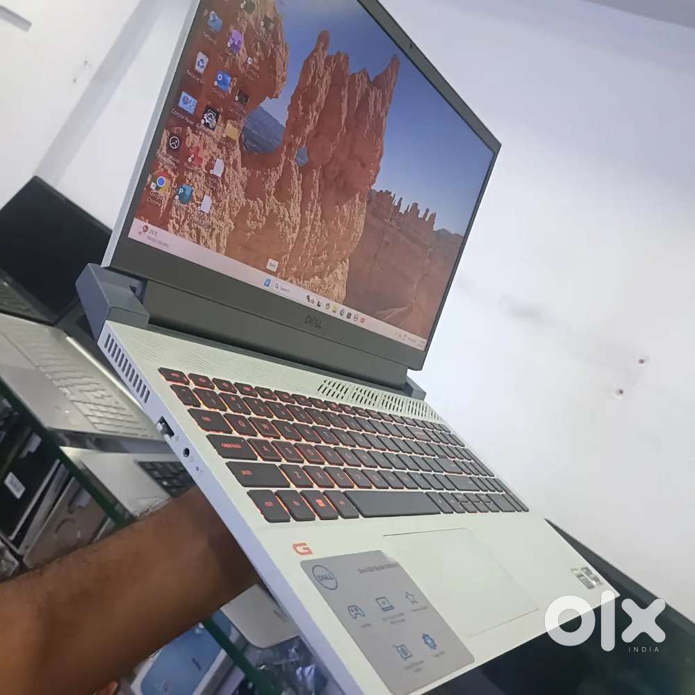 DELL AMD RYZEN 5-5600H PROCESSOR 
16 GB RAM  
1 TB SSD  RTX 3050