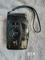 excellent condition yashica point and shoot cam