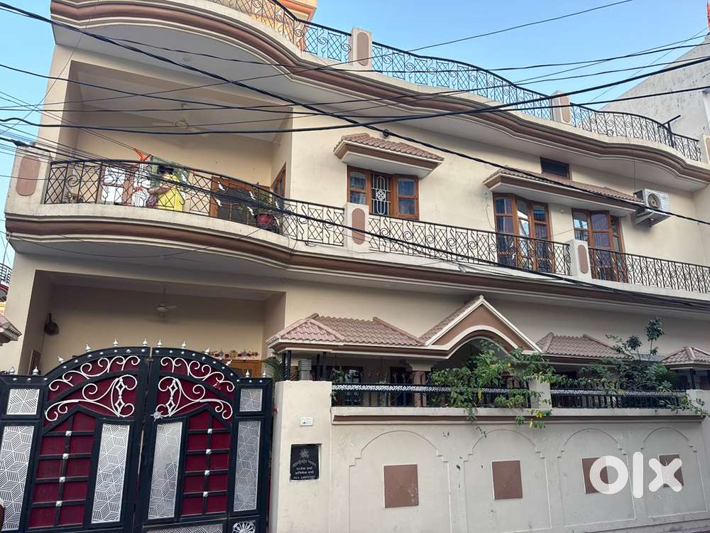 Commercial Property, Residential Building