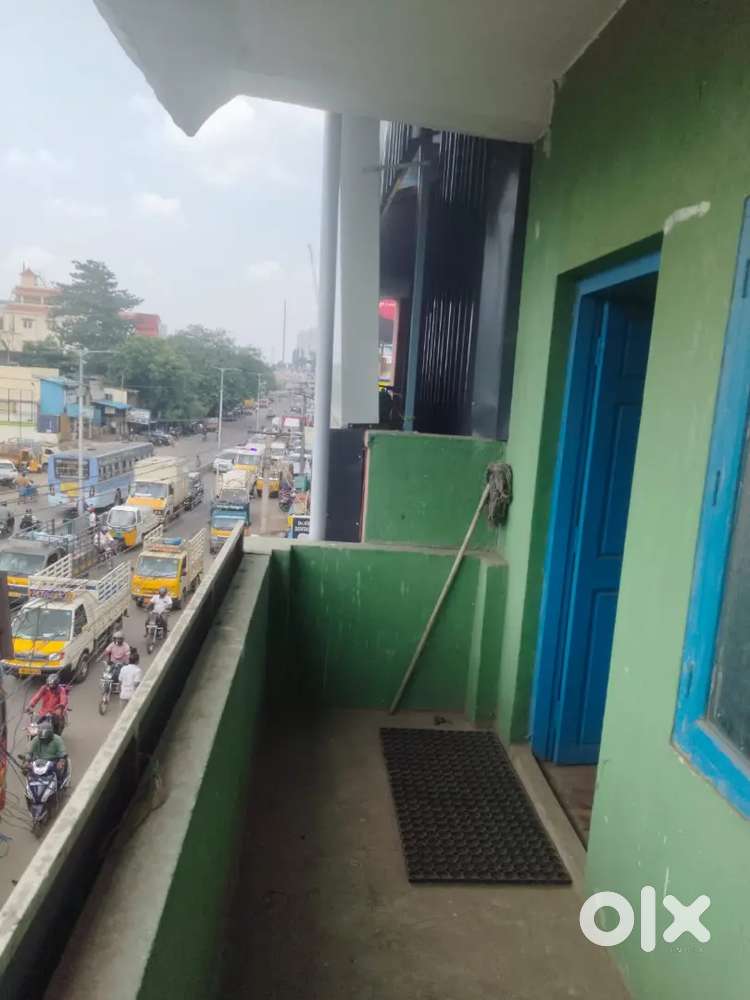 2 Shop Available in 200 Square feet 2nd foor