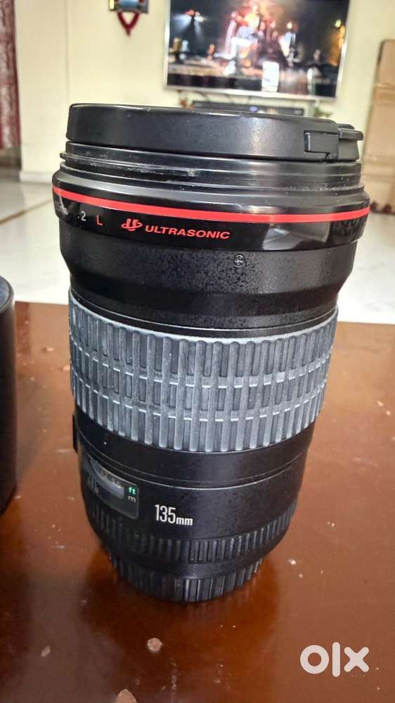 Canon EF 135mm F/2L USM Prime Lens for Canon SLR Camera Lens hood pouc