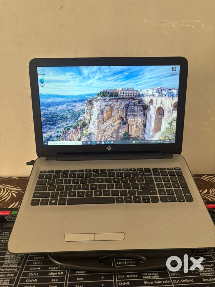 HP LAPTOP i3 1TB storage