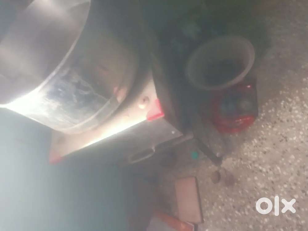 Wet grinder with stamd