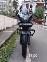 Bajaj pulsar 220, 2023, single owner, pay:20000,get it in EMI