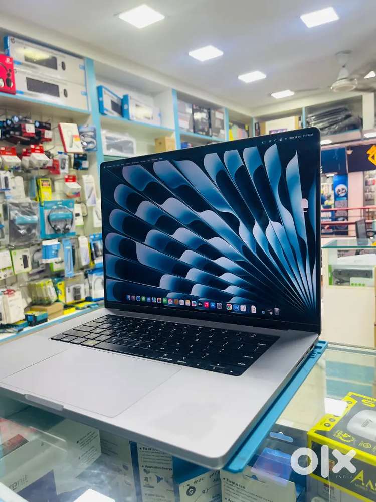 MACBOOK PRO M1 (A2485)