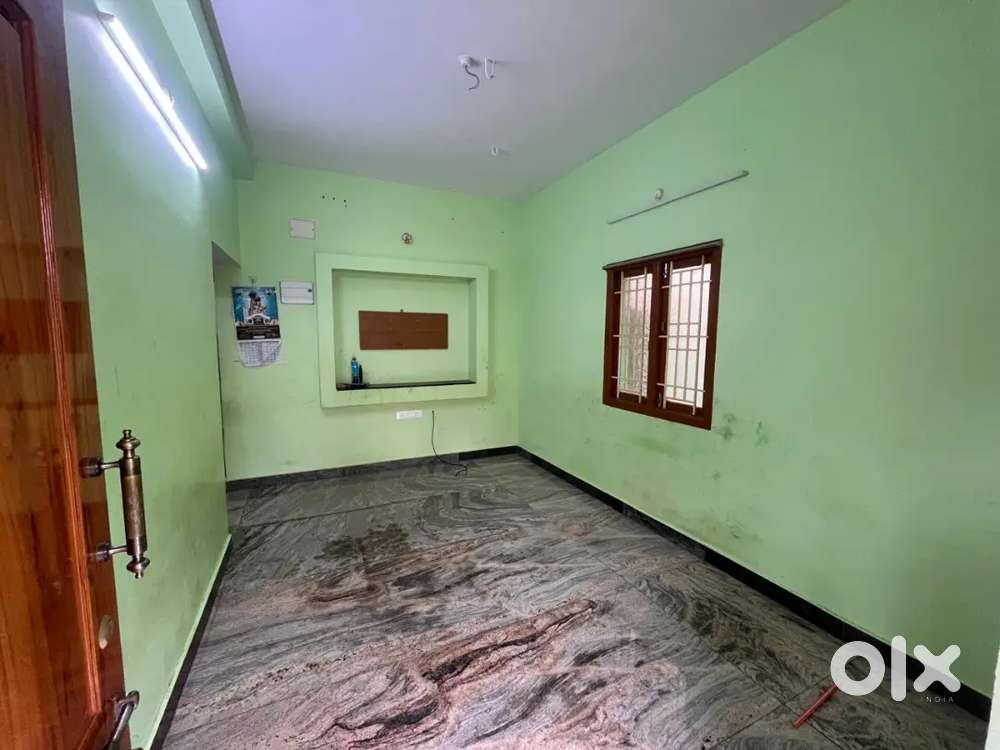 2Bhk Ground floor Ponmalaipatti