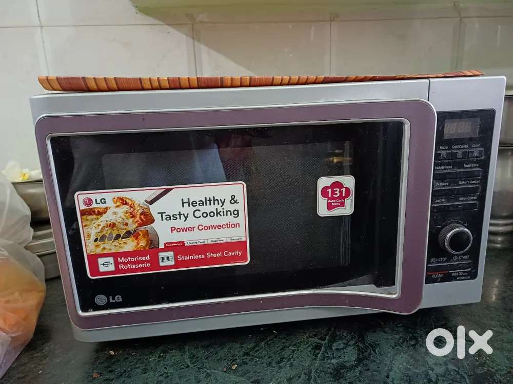 LG Microwave Oven – Good Condition, Fully Working