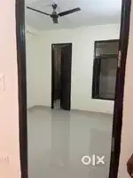 2 bkh semi furnished flat for rent