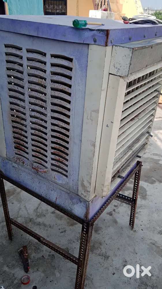 Good condition cooler for sale
