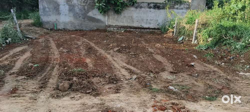 30*40 North East facing plot for sale