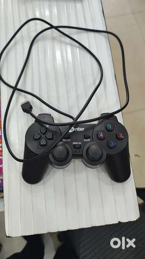 Gamepad very less used like new