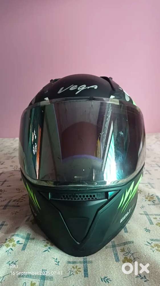 Vega helmet
