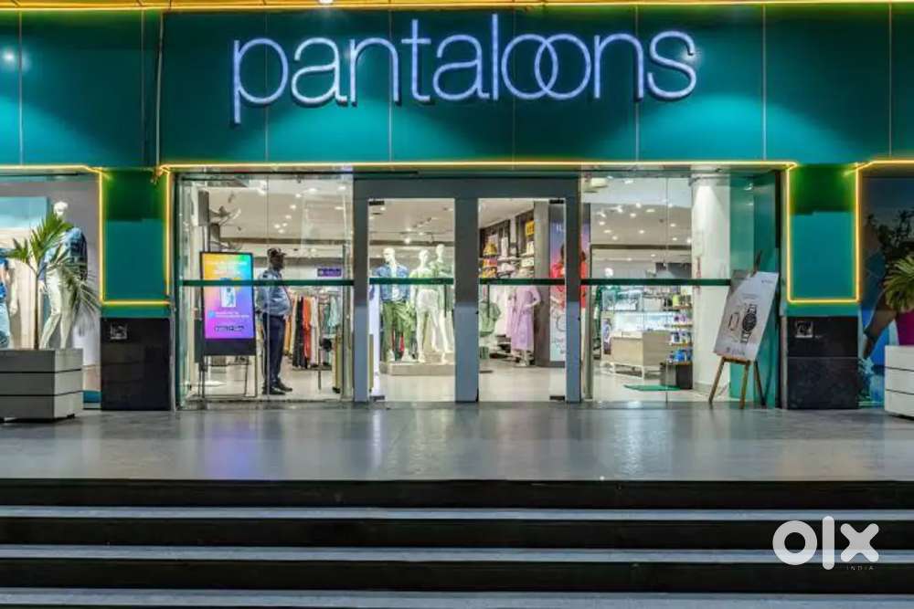 OPENING FOR  @PANTALOONS STORE  LUCKNOW LOCATION