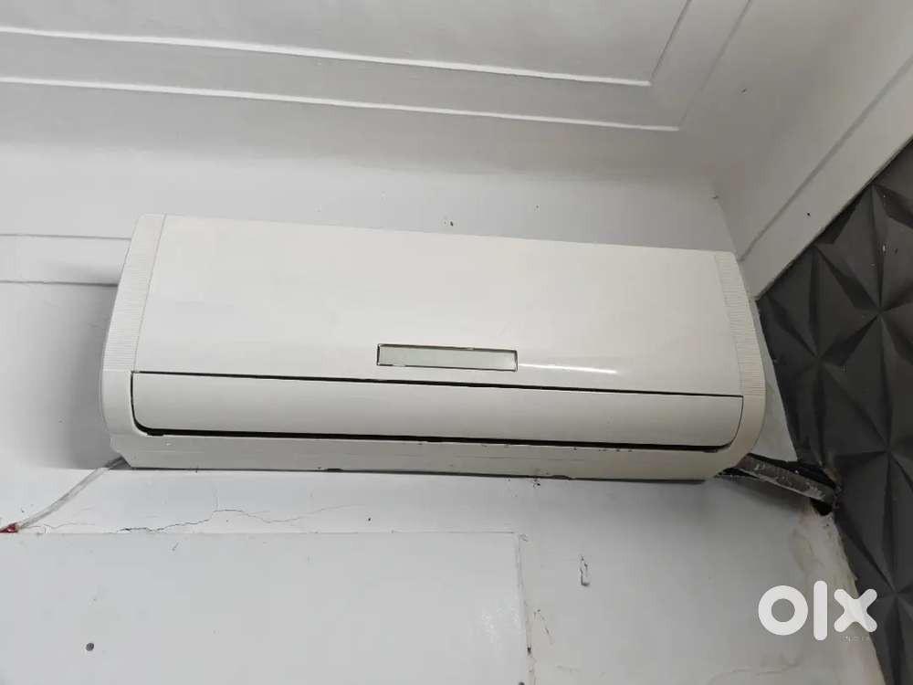 1.5 ton ac & 1 ton ac available