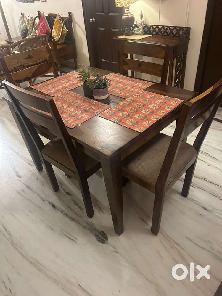 4 seater Dining Table Set