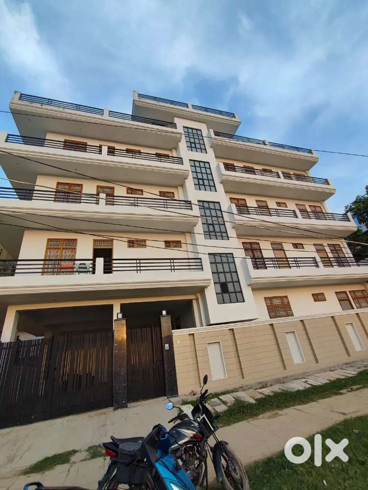 Flat for rent for families only in Pandeypur