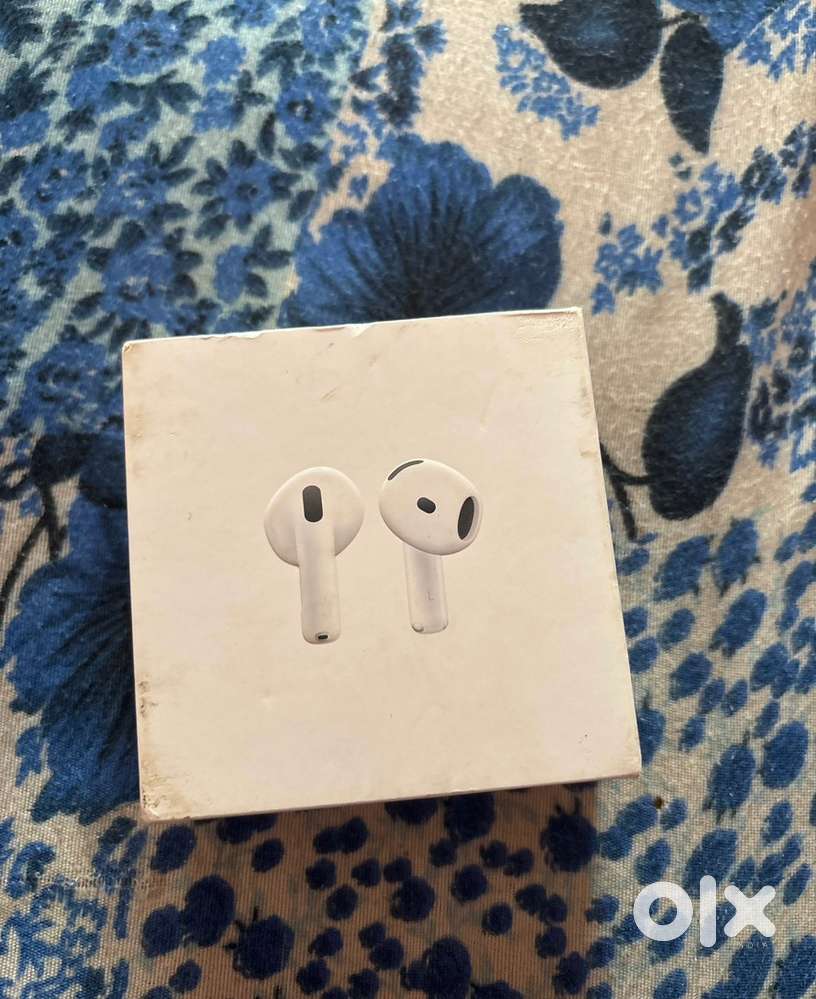 Sealed Airpods 4 with ANC