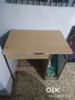 Computer table