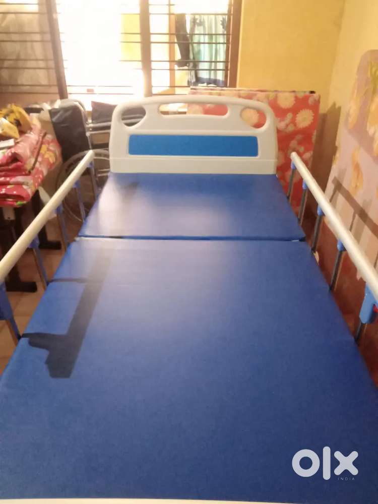 Surgical bed